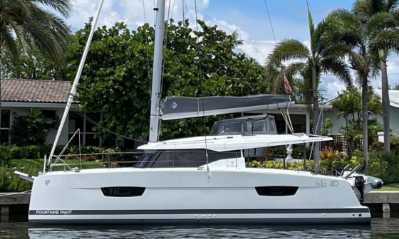 /barcos/fountaine-pajot-isla-40/