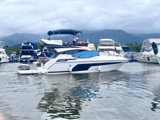 /barcos/triton-470-fly/